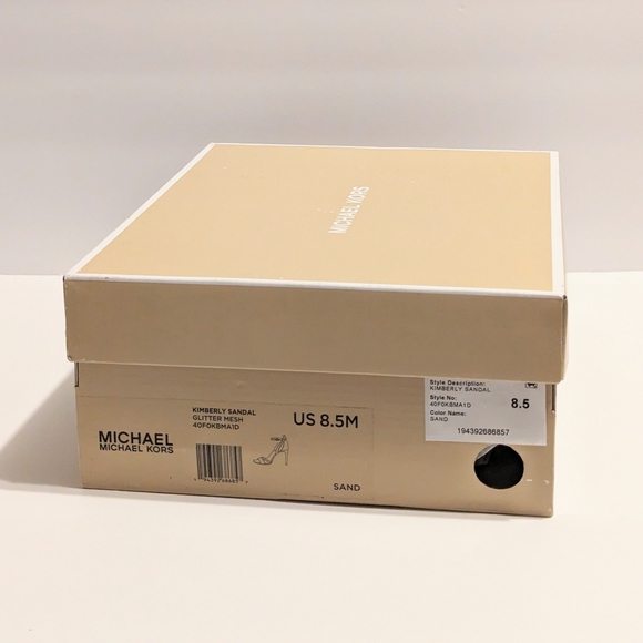 Michael Kors Glitter Mesh Sandal. Color Sand. Size: 8.5 - Picture 4 of 7